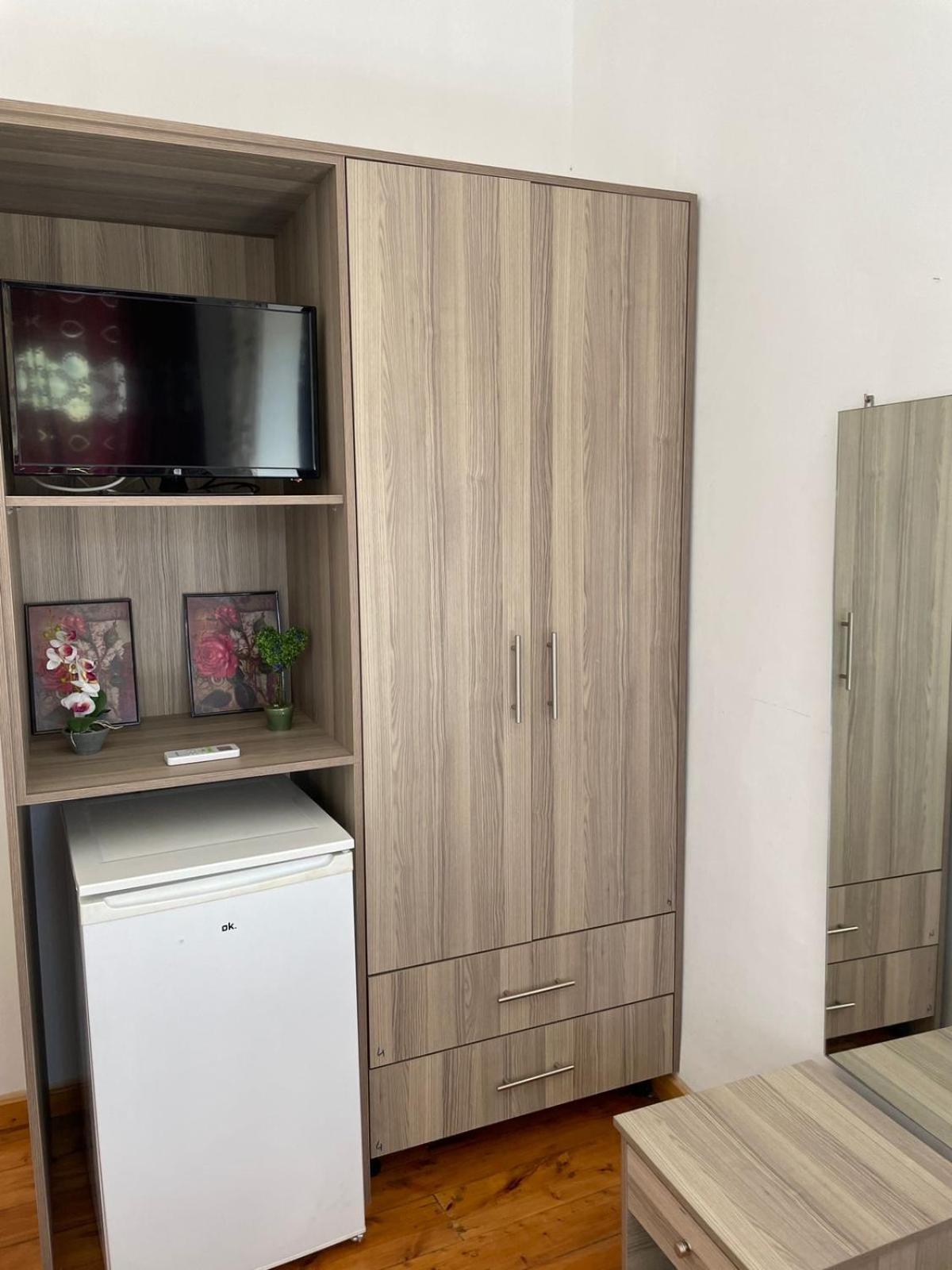 Gezos Apartment Химара Экстерьер фото