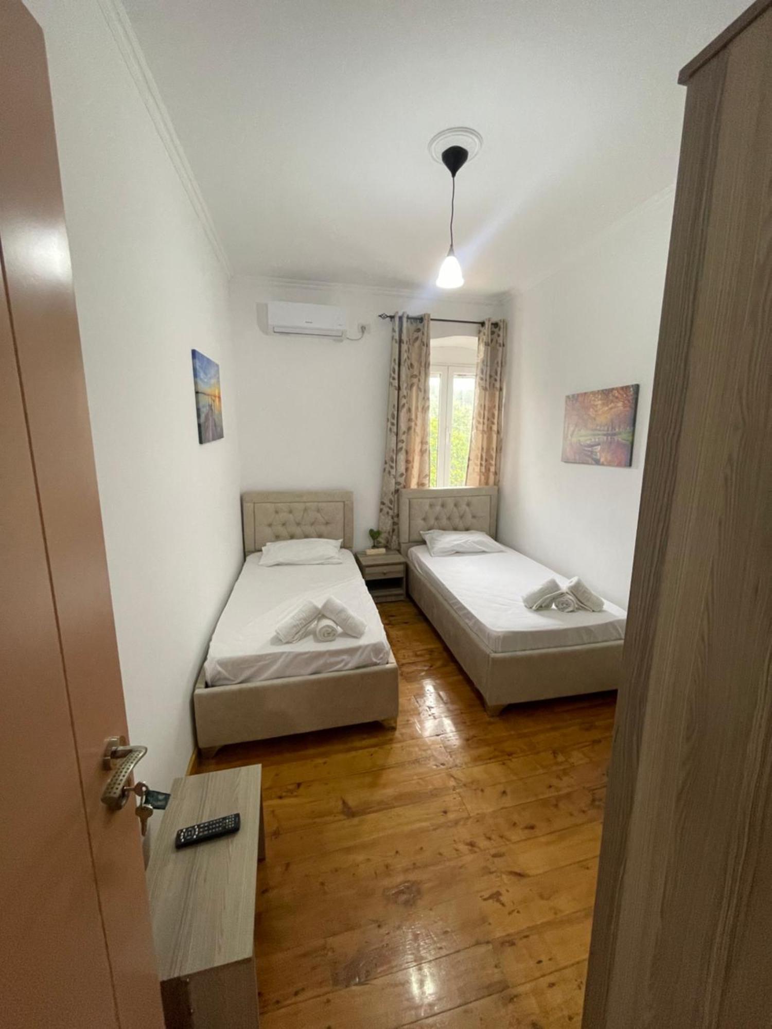 Gezos Apartment Химара Экстерьер фото